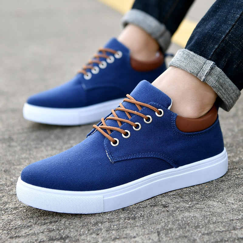 Magnus - Blokes' Trainers with a Crisp White Sole