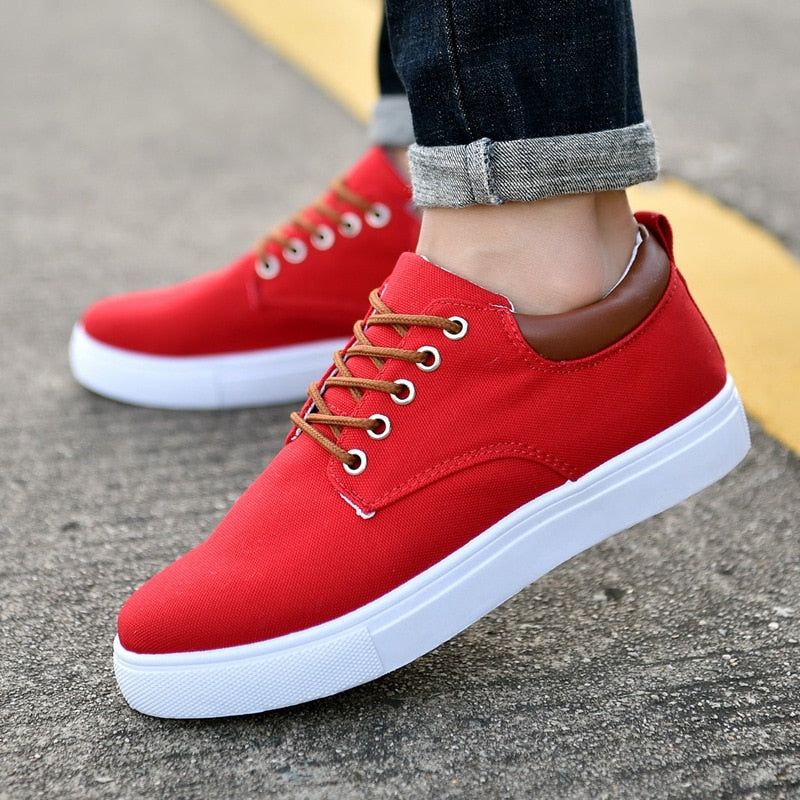 Magnus - Blokes' Trainers with a Crisp White Sole
